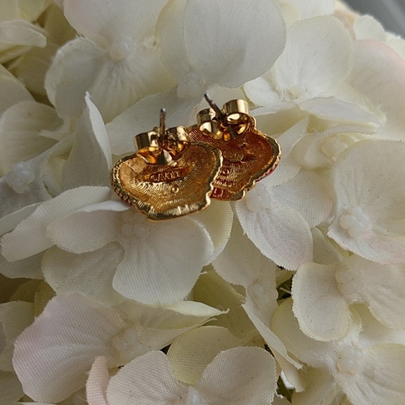 Vintage Avon Crown Post Earrings Royal Red Enamel Rhinestone Goldtone Diva Style - Picture 4 of 8